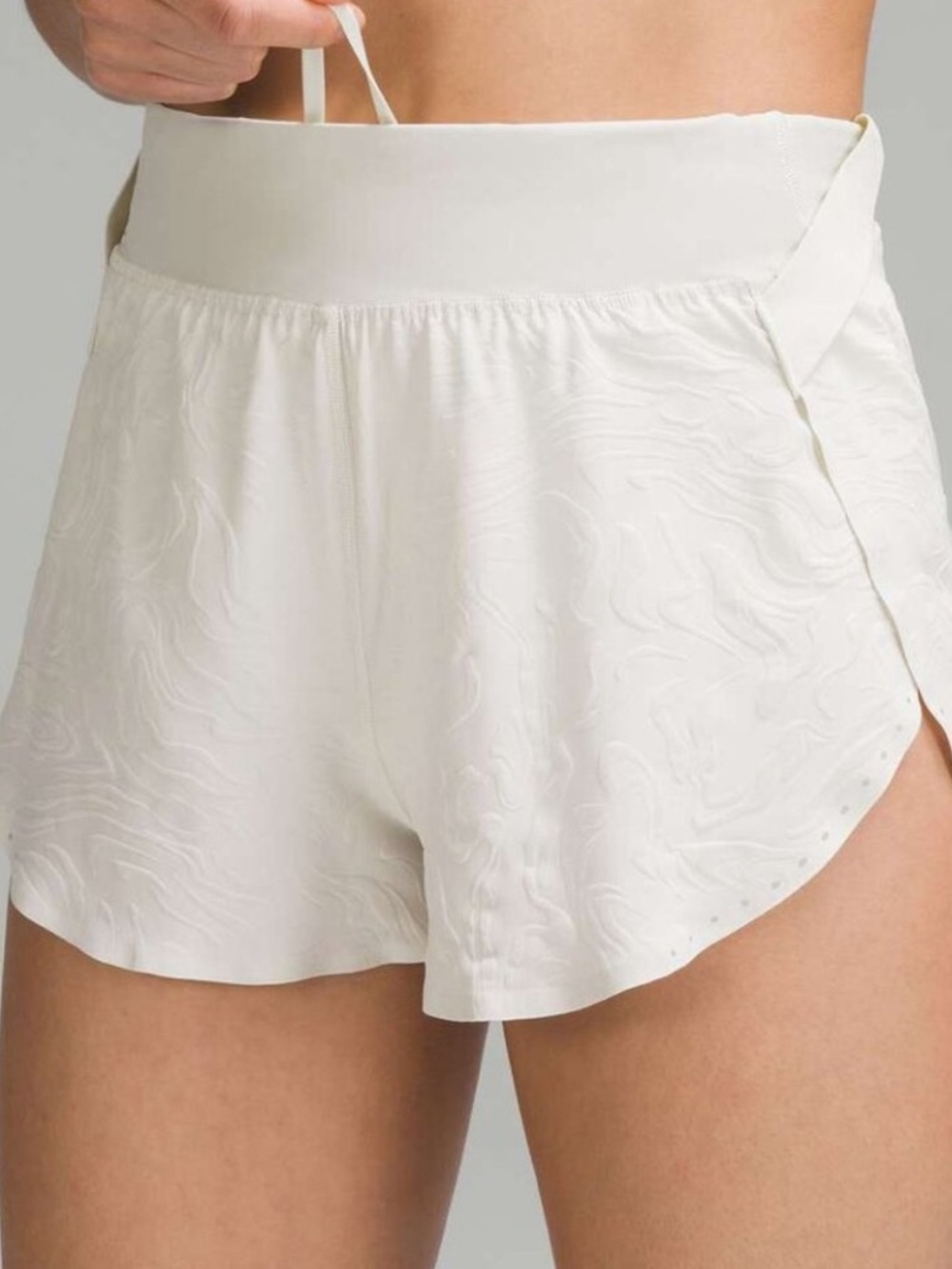Lululemon Fast and Free High-Rise Short *Airflow In-Sense Emboss | Size 10, 2” - Picture 2 of 8